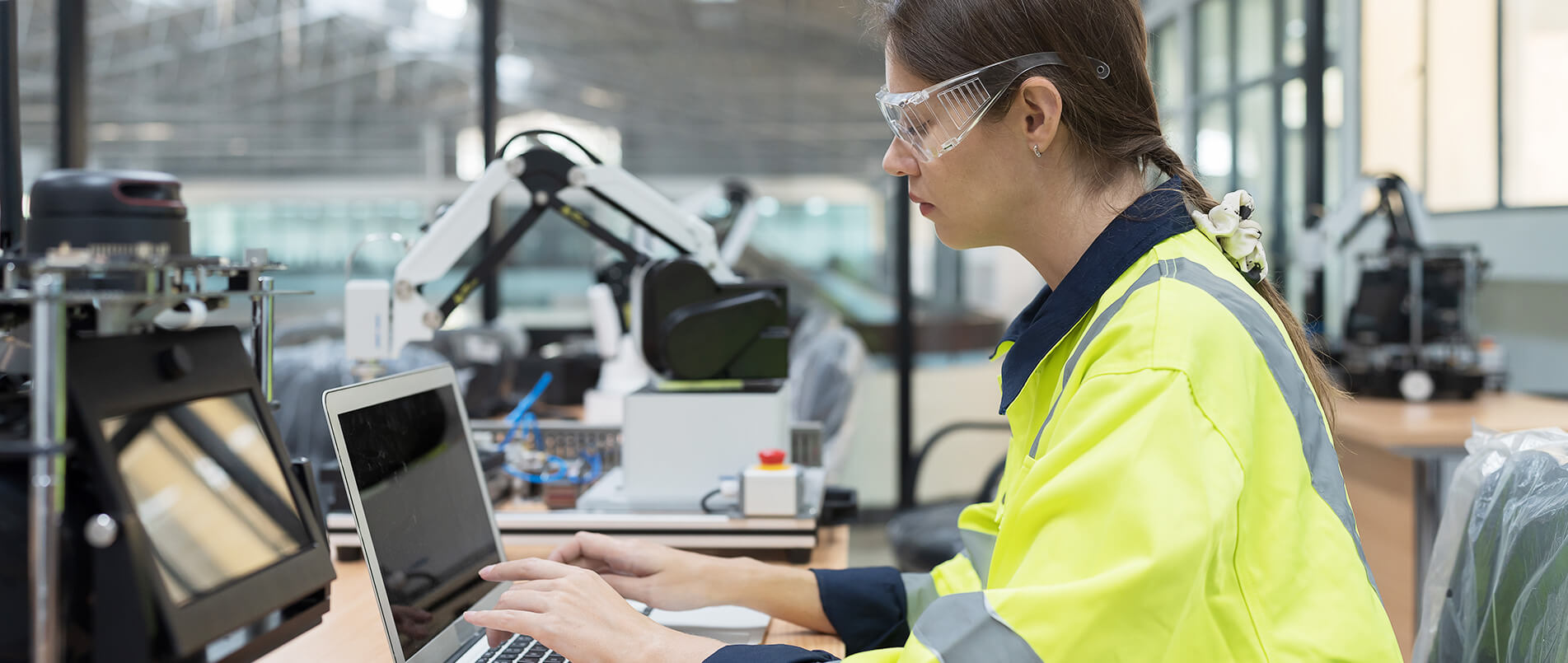 加速量产化节奏！bbin宝盈5G RedCap模组RG255C-CN顺利通过SRRC认证