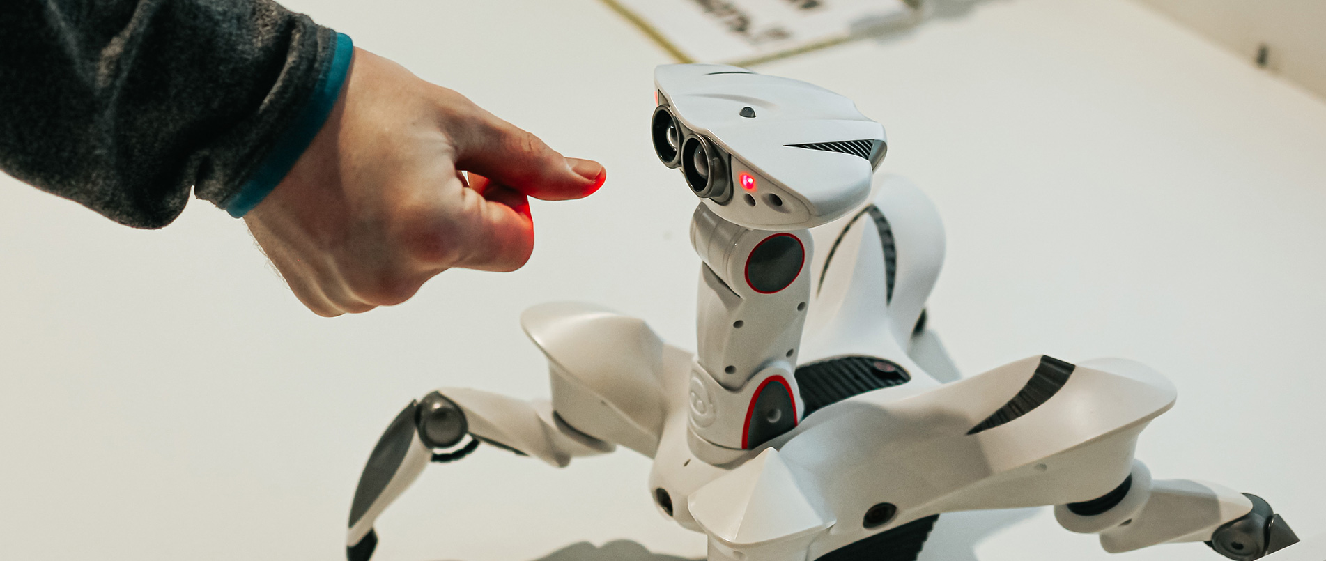 bbin宝盈获AIoT新维奖两项大奖，以丰富的边缘计算产品驱动产业创新发展